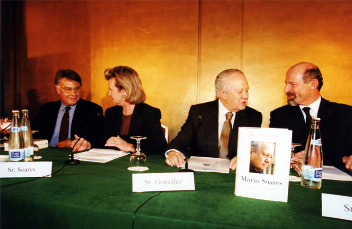 Sobre Mario Soares e Maria João Avillez